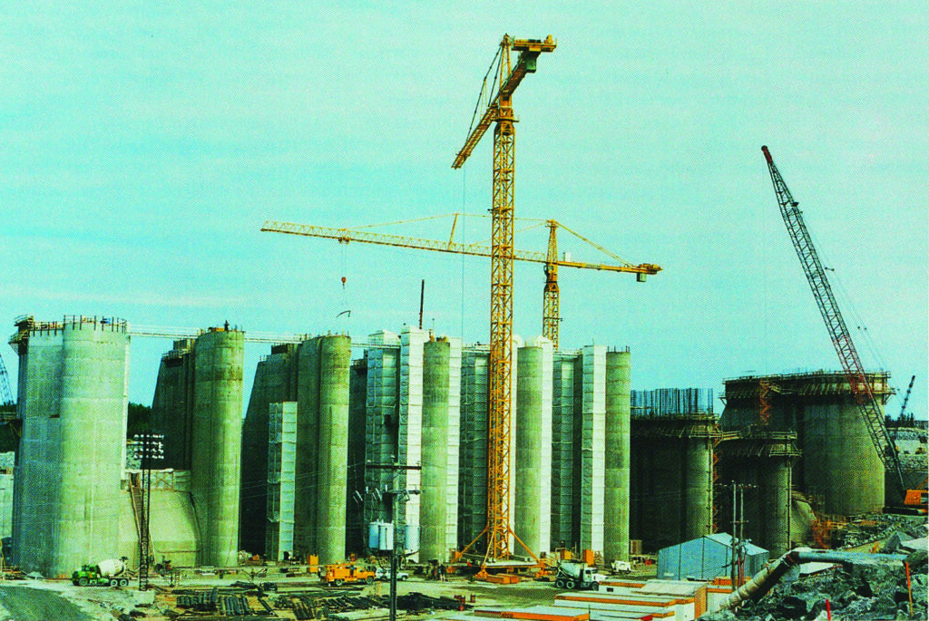 1991 - La Grande-1 generating station 