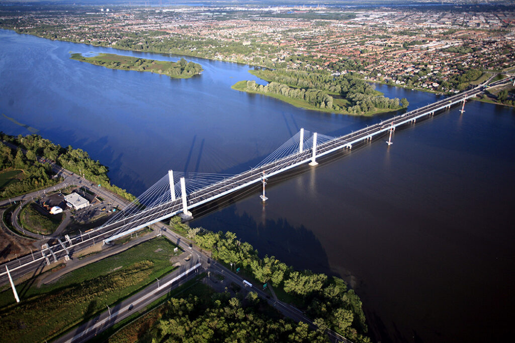 2005 - A-25 bridge and highway