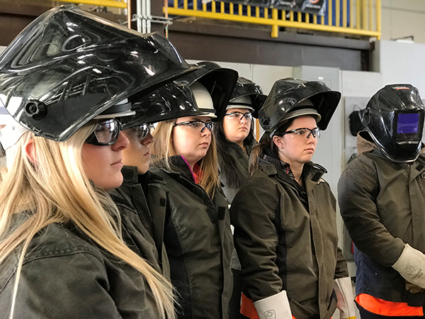 More than 500 college students exhibiting strong leadership qualities have attended Kiewit’s Women in Construction and Engineering Leadership Conference (WCELS) since 2008. Attendees are hand-selected after submitting an application, an essay and references. During the conference, they hear from Kiewit leadership and network with their peers. They also participate in a variety of leadership-based exercises, receive training in Kiewit’s state-of-the-art learning labs, and visit projects under construction. 