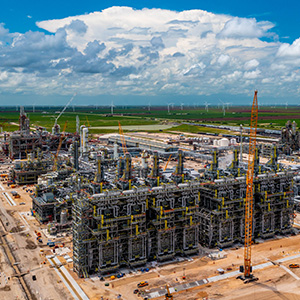 Image of a complex ethane cracker facility and modules