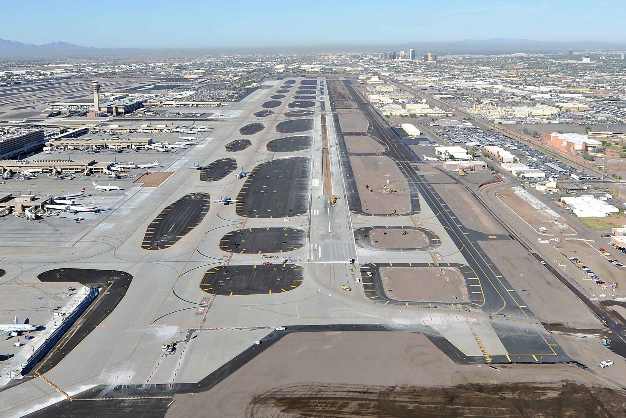 Phoenix Sky Harbor International Airport Utility Grade Adjustments and Infield Paving