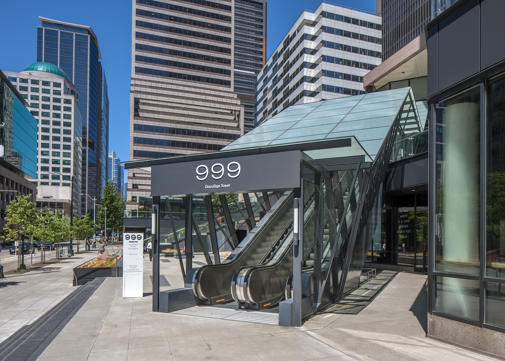 999 Third Avenue Plaza Renovations