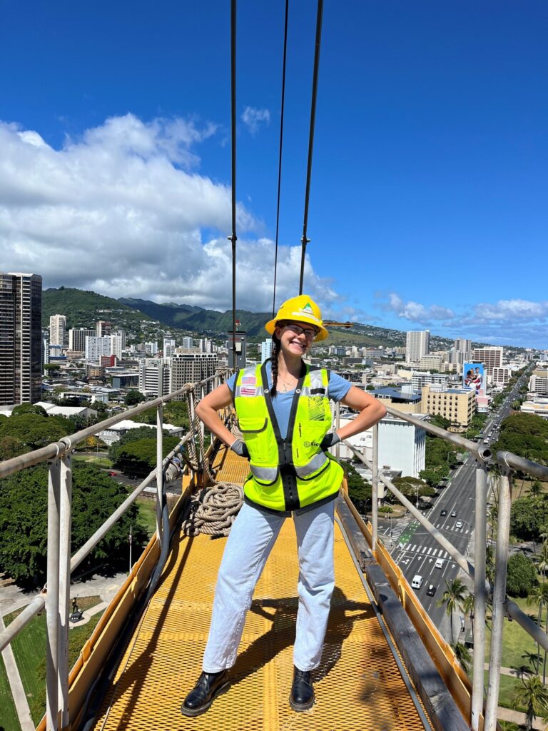 Affectation : Stagiaire analyste financier | Lieu : Liliʻuokalani Community Center, Honolulu, Hawaï