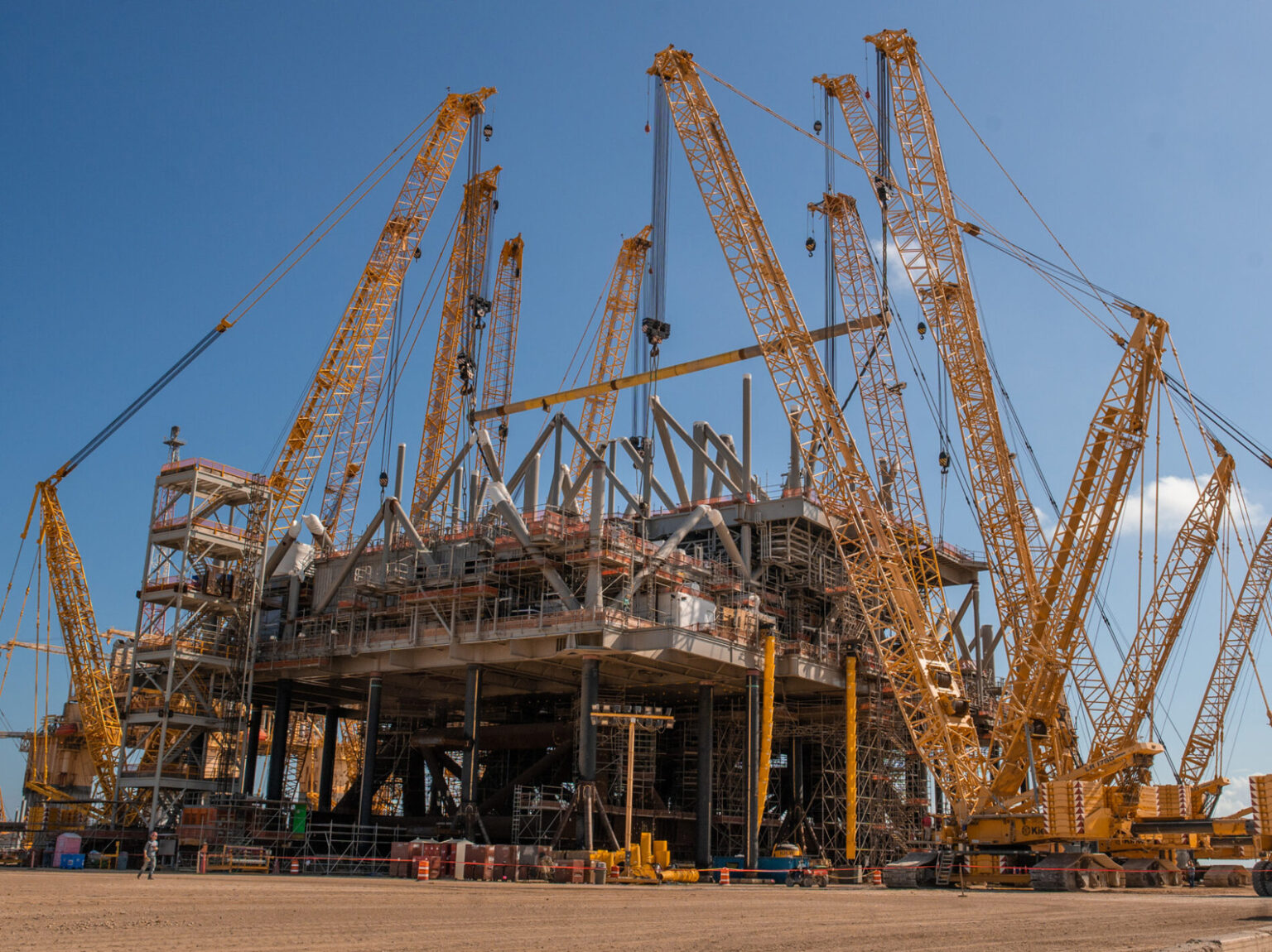 Kiewit Rigging Container Equipment - Kiewit Corporation