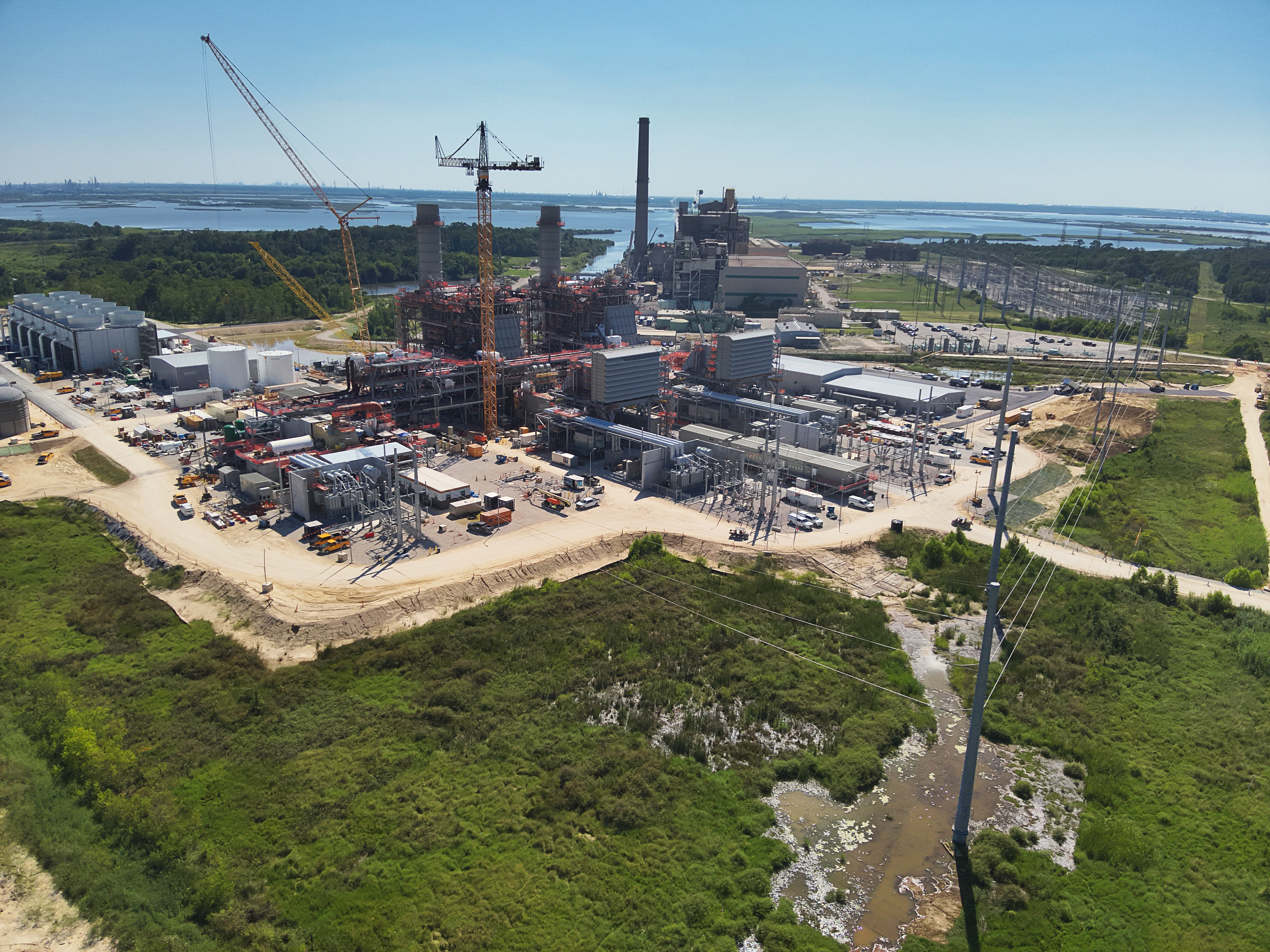 The Orange County Advanced Power Station (OCAPS) continues to take shape in Orange, Texas. As part of Entergy’s advanced power program, the project is helping meet the region’s growing demand for clean energy, creating nearly 7,000 jobs during its construction and powering long-term career growth.