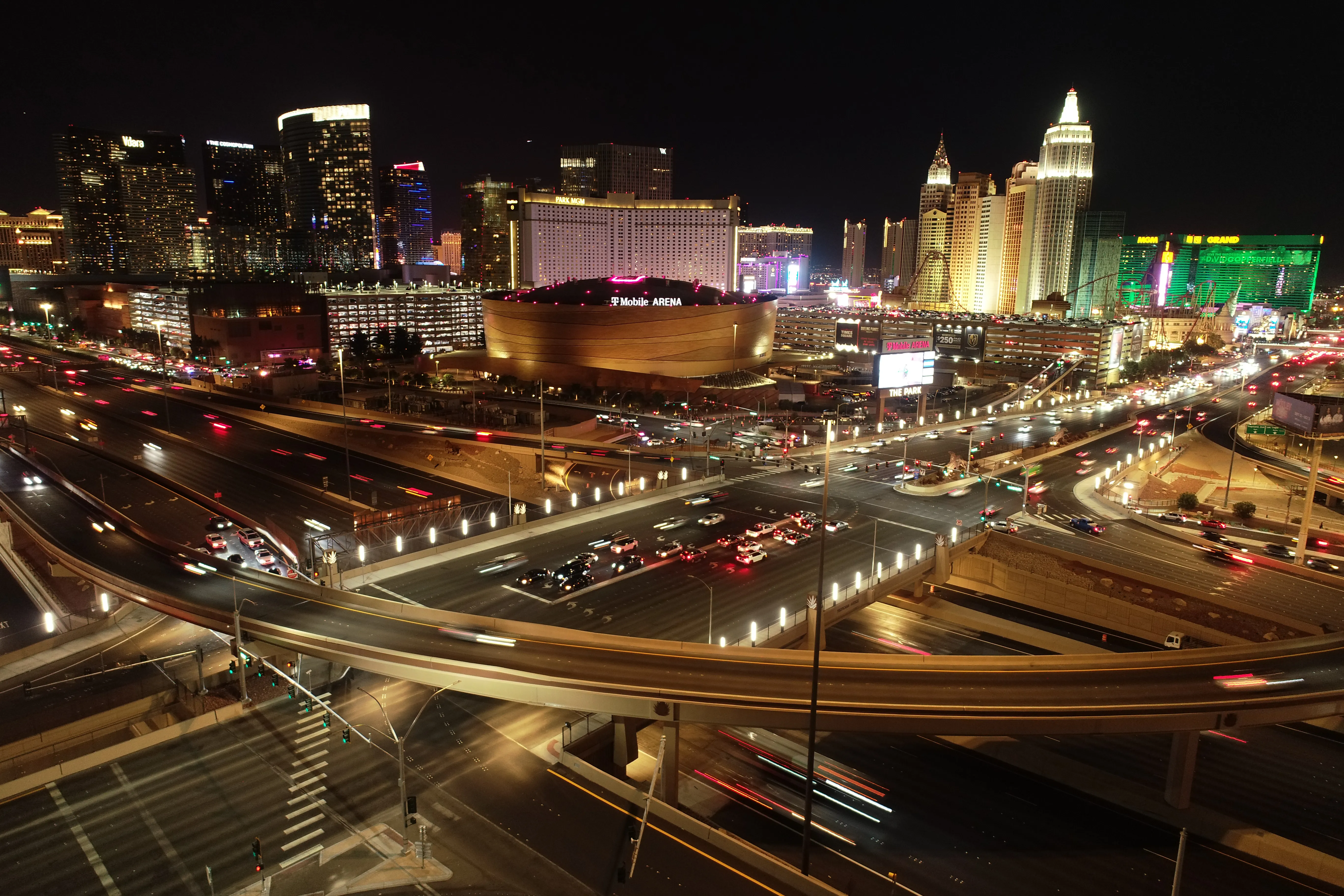 The I-15/Tropicana Interchange project in Las Vegas transformed one of the region’s busiest corridors while maintaining traffic volumes of up to 300,000 vehicles per day.